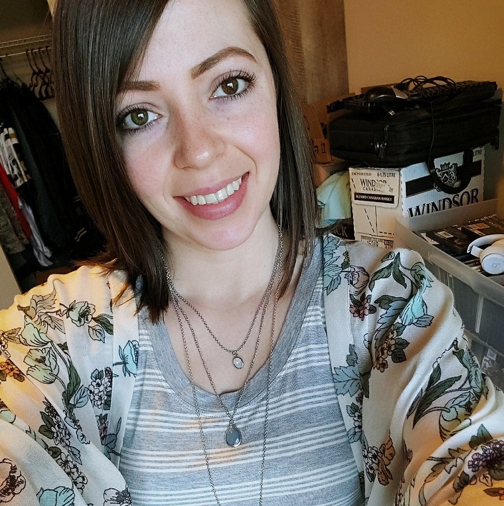 Meet your Posher, Briana